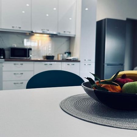 Hodos Luxury Apt Near Ath-Airport Markópoulon Eksteriør billede
